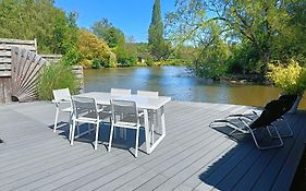 Time 2 Relax chalet aan het water